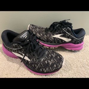Brooks Launch 5 running shoe